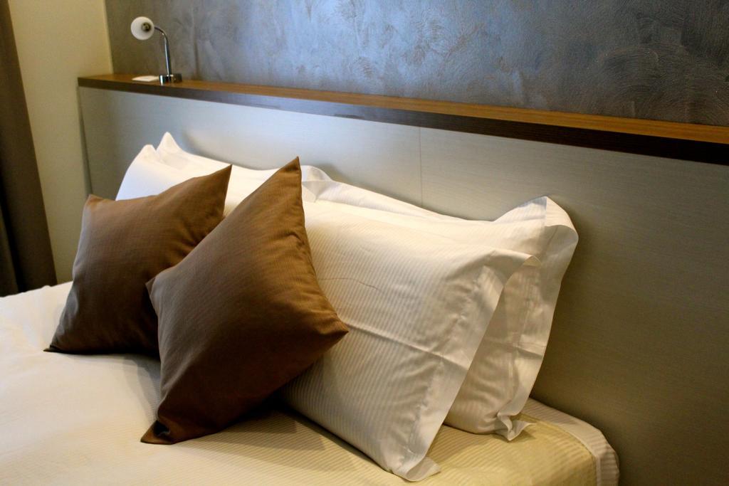 Bhl Boutique Rooms Legnano Bilik gambar