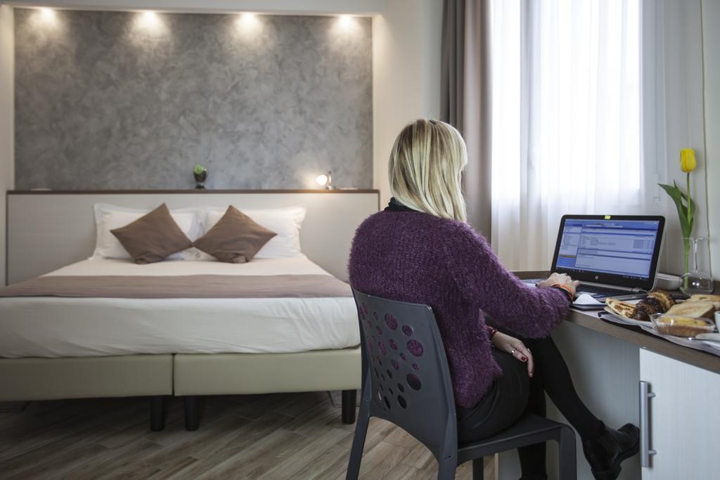 Bhl Boutique Rooms Legnano Luaran gambar